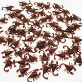 2407TA 5-50Pcs Halloween gadget Plastic Cockroaches Joke Decoration Props Rubber Toy Gags Practical Jokes Toys Plastic Bugs Cockroach