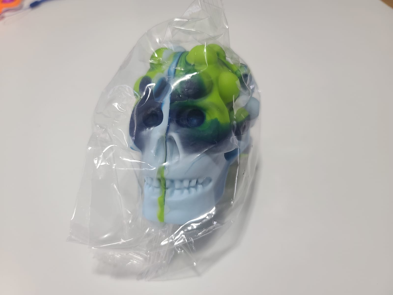 Packing Image Of Skull Shaped Squeeze Fidget Ball